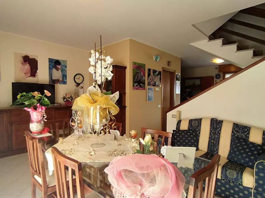 Immagine 20 di Villetta a schiera in vendita  a Fucecchio