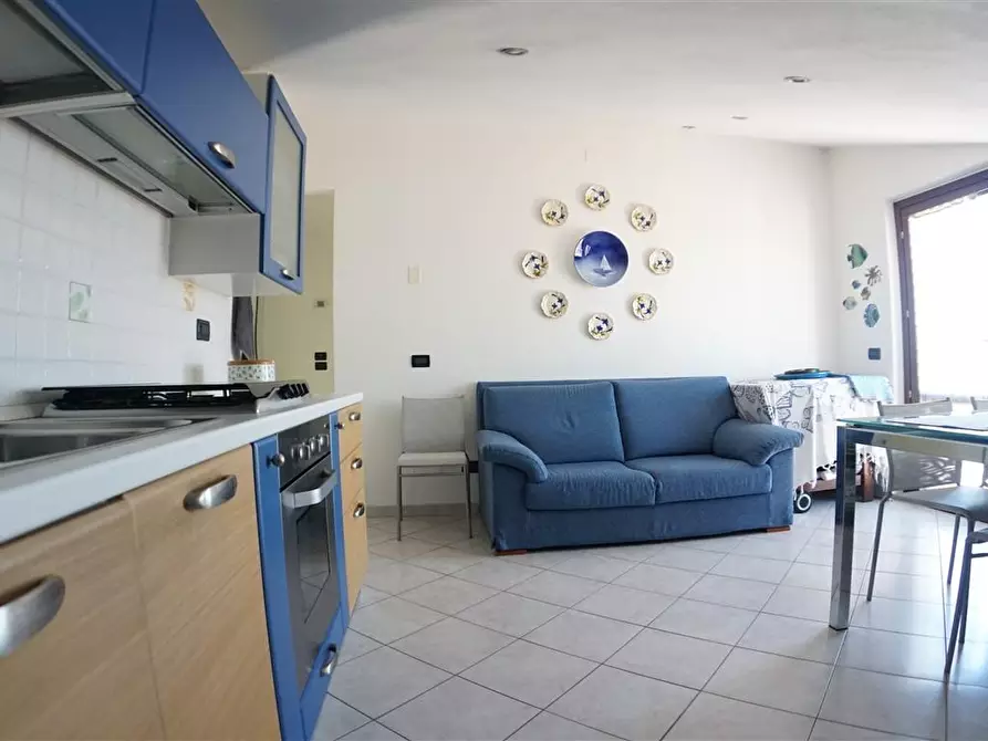 Immagine 3 di Appartamento in vendita  a Massa