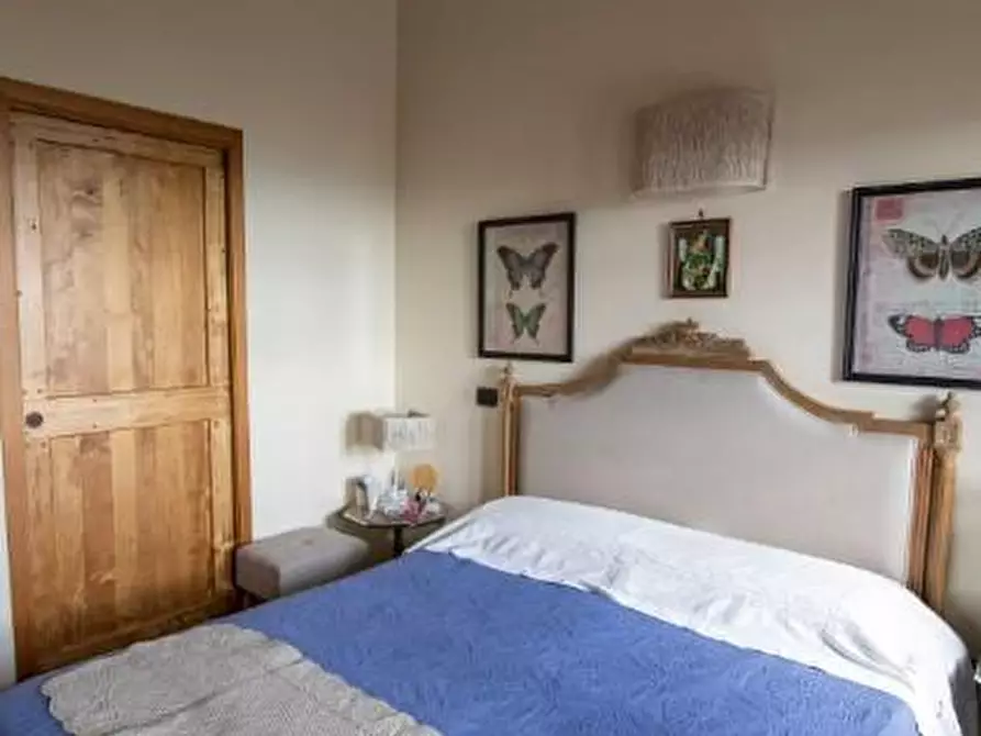 Immagine 12 di Villa in vendita  a Chianni