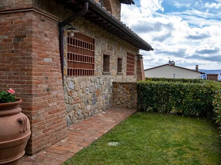 Immagine 6 di Villa in vendita  a Chianni