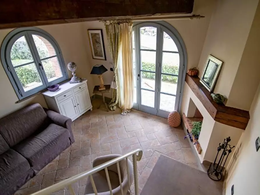 Immagine 9 di Villa in vendita  a Chianni