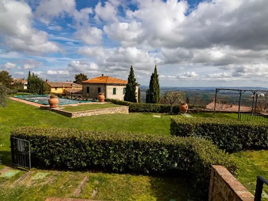 Immagine 7 di Villa in vendita  a Chianni