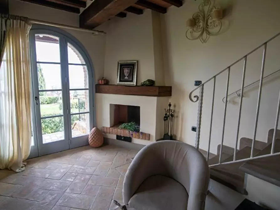 Immagine 12 di Villa in vendita  a Chianni