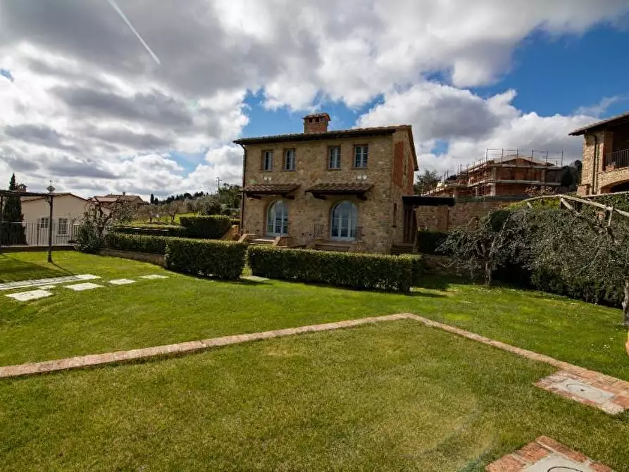 Immagine 2 di Villa in vendita  a Chianni