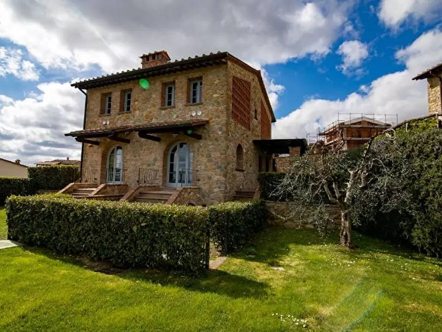 Immagine 1 di Villa in vendita  a Chianni