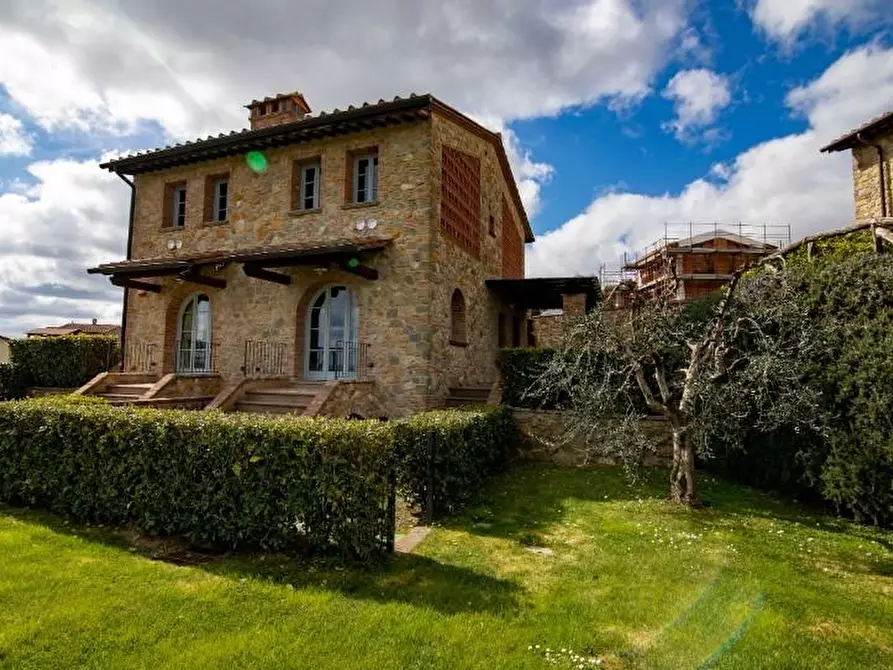Immagine 1 di Villa in vendita  a Chianni
