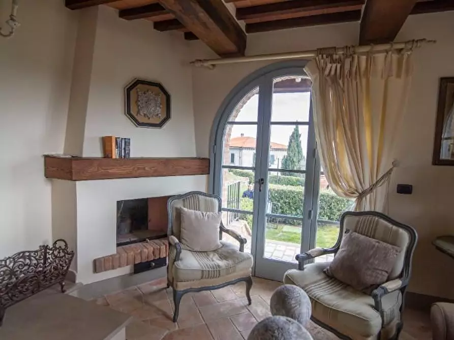 Immagine 12 di Villa in vendita  a Chianni