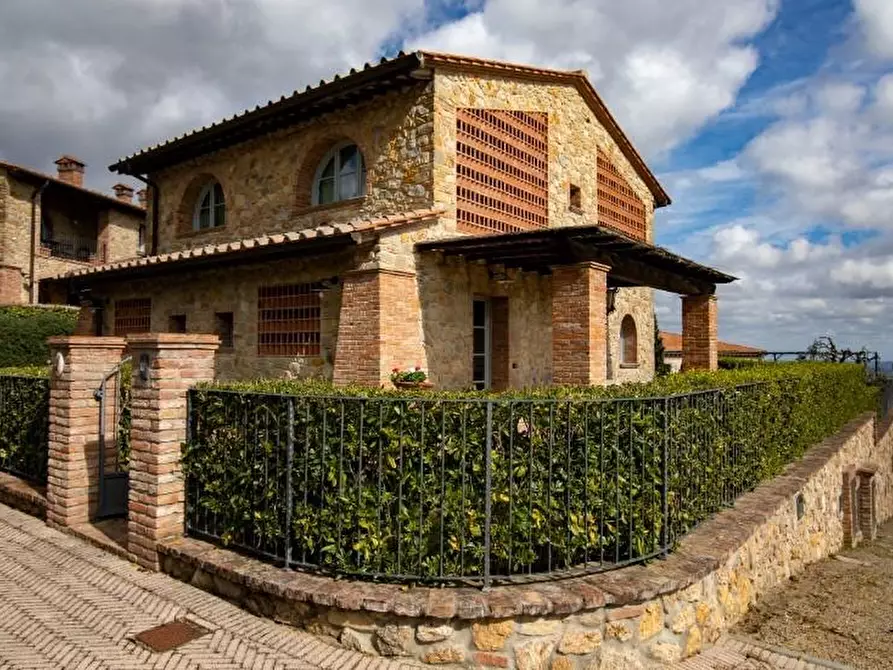 Immagine 3 di Villa in vendita  a Chianni