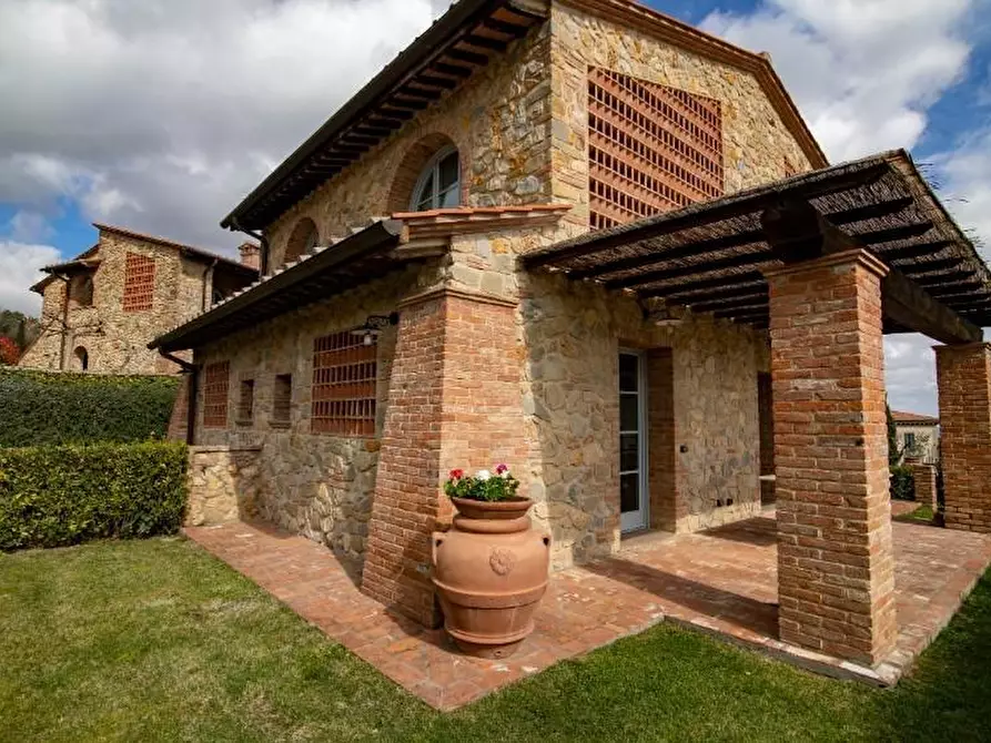 Immagine 7 di Villa in vendita  a Chianni