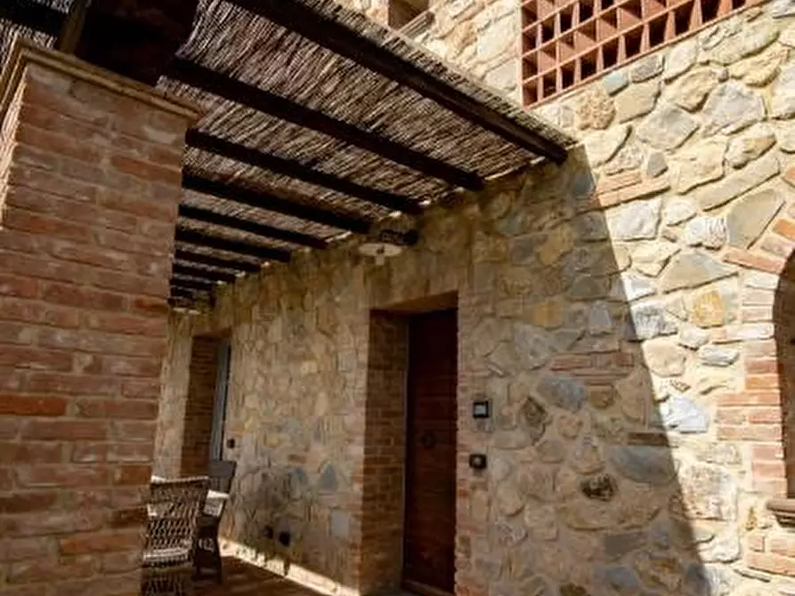 Immagine 10 di Villa in vendita  a Chianni