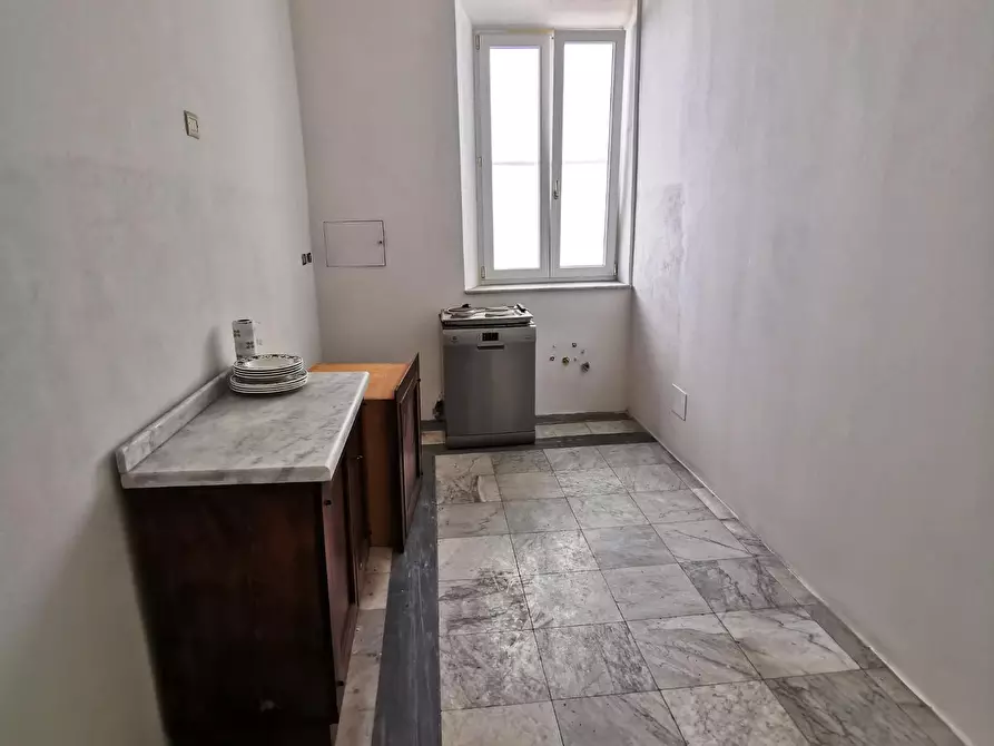 Immagine 8 di Appartamento in vendita  a Livorno