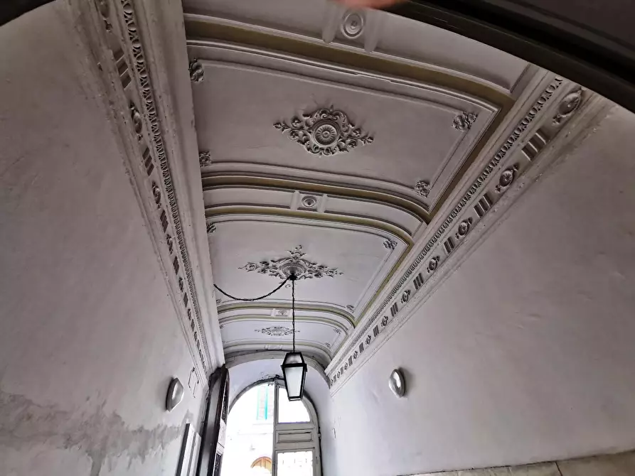 Immagine 4 di Appartamento in vendita  a Livorno