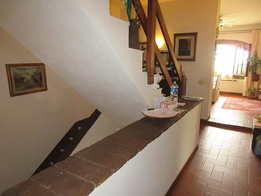 Immagine 18 di Villa in vendita  a Montelupo Fiorentino