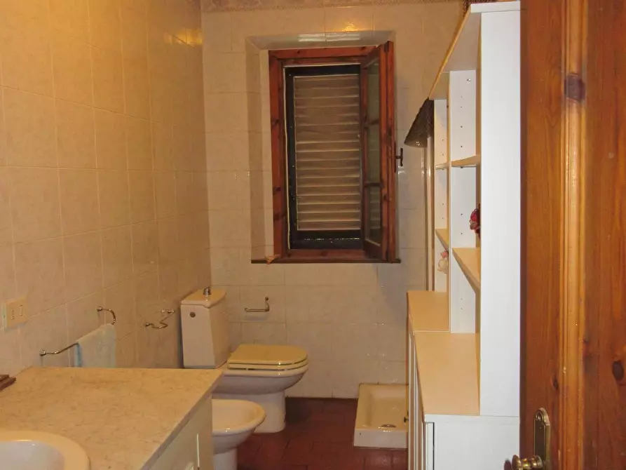 Immagine 28 di Villa in vendita  a Montelupo Fiorentino