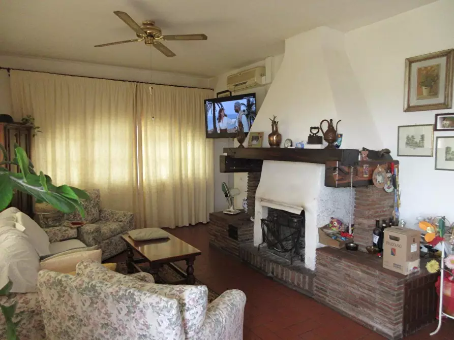 Immagine 12 di Villa in vendita  a Montelupo Fiorentino