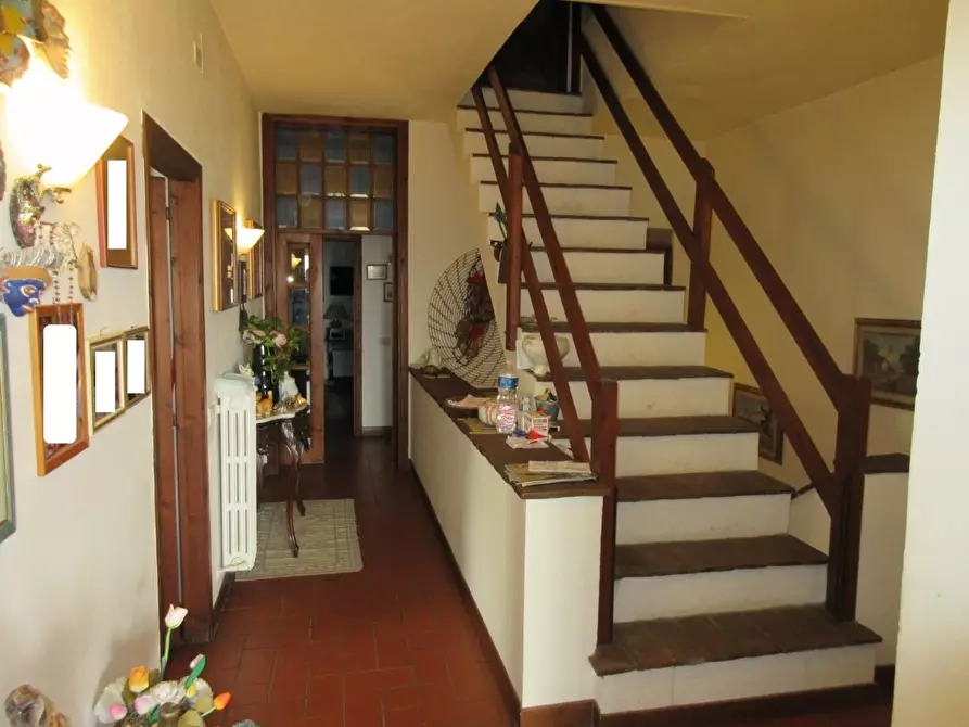 Immagine 15 di Villa in vendita  a Montelupo Fiorentino
