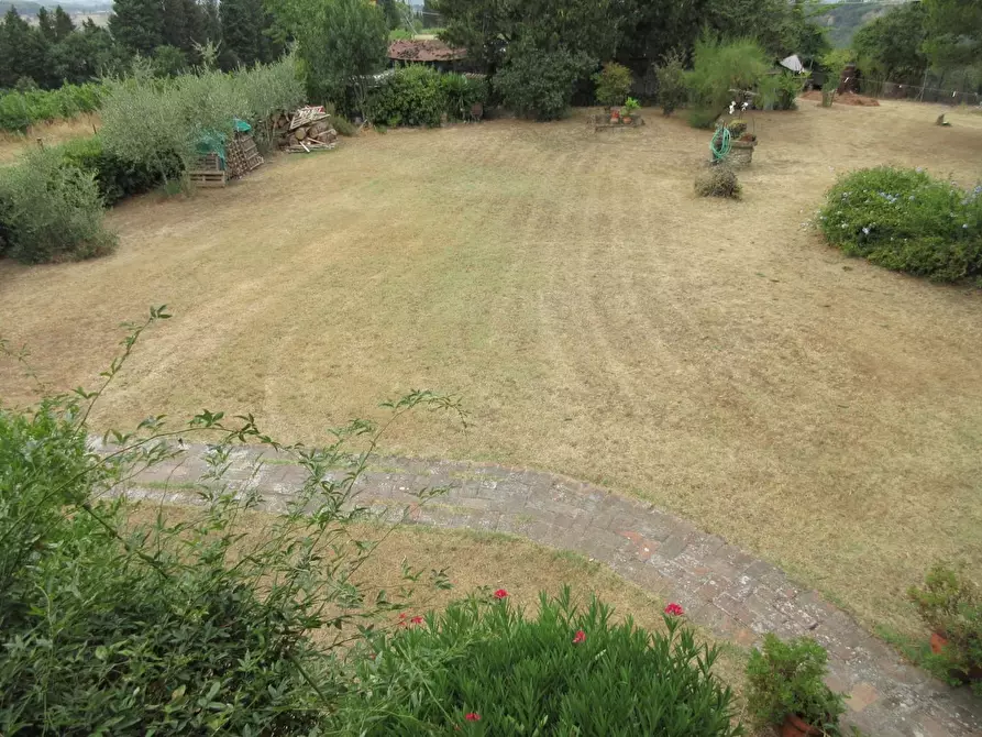 Immagine 25 di Villa in vendita  a Montelupo Fiorentino