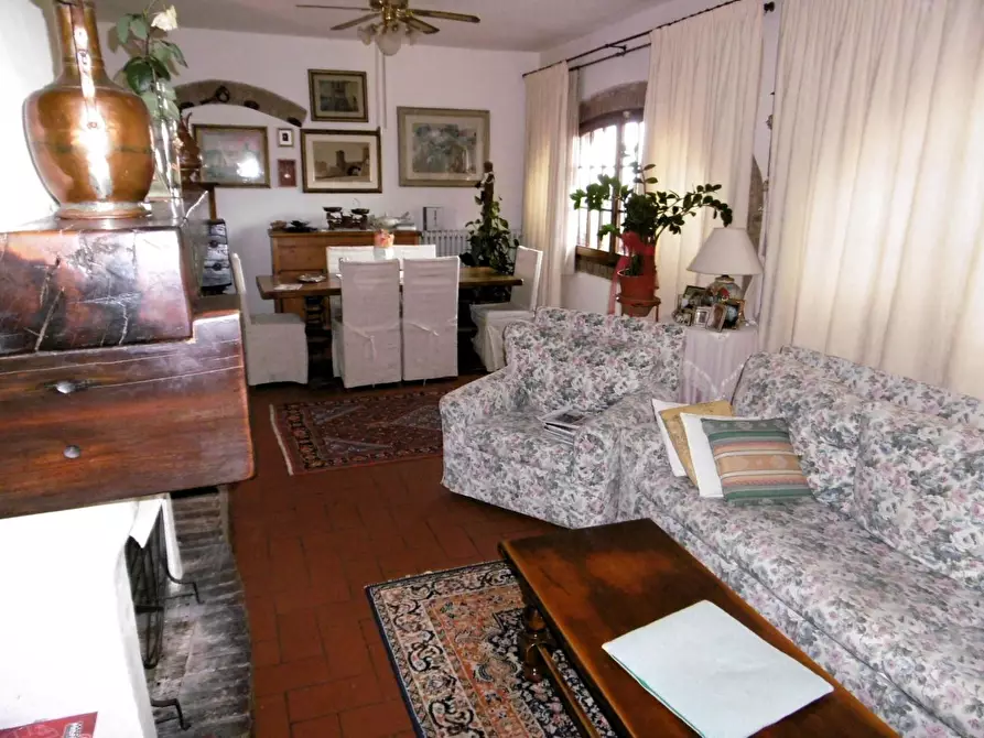 Immagine 7 di Villa in vendita  a Montelupo Fiorentino