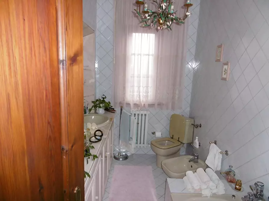 Immagine 27 di Villa in vendita  a Montelupo Fiorentino