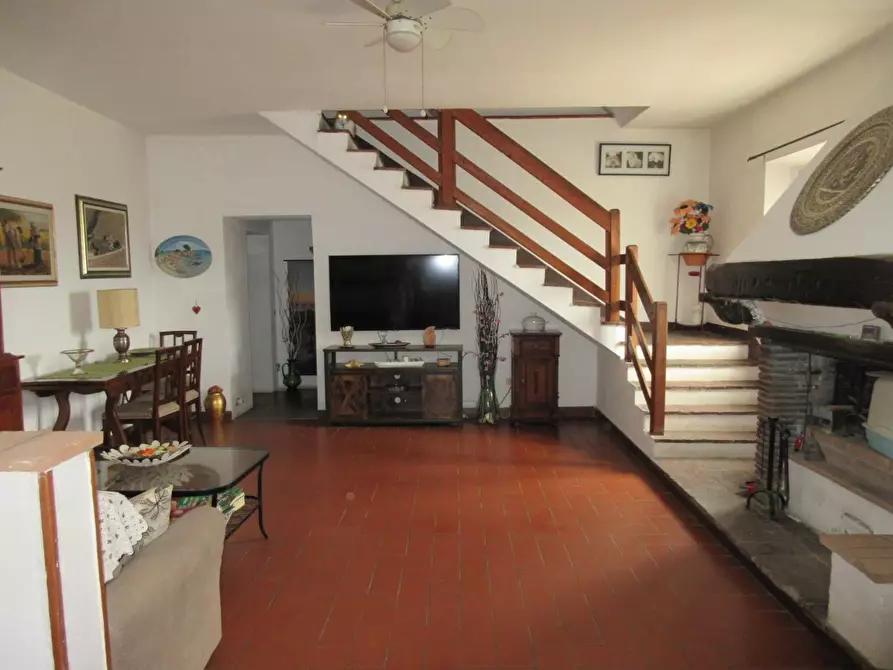 Immagine 11 di Villa in vendita  a Montelupo Fiorentino