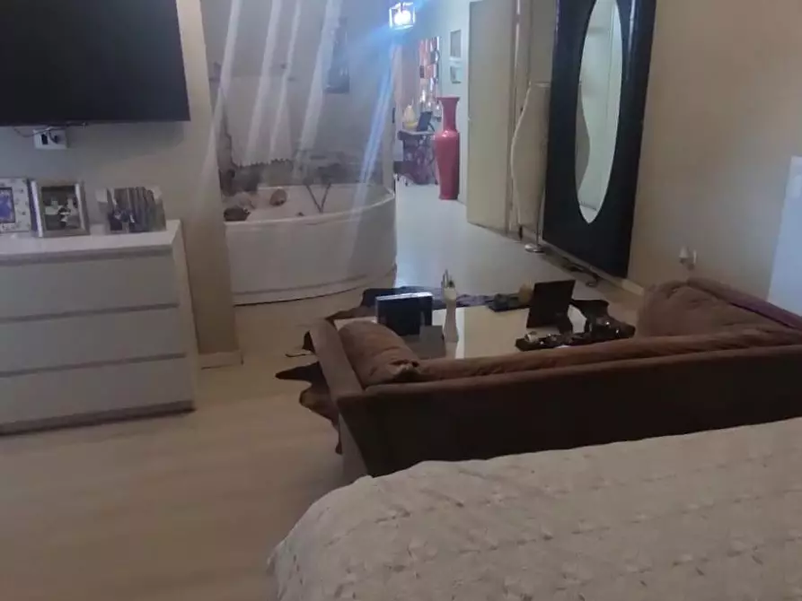 Immagine 55 di Casa indipendente in vendita  a Sarzana