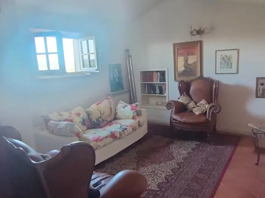 Immagine 29 di Casa indipendente in vendita  a Sarzana