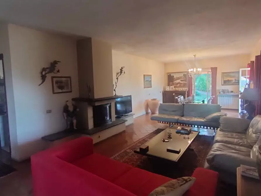 Immagine 7 di Casa indipendente in vendita  a Sarzana