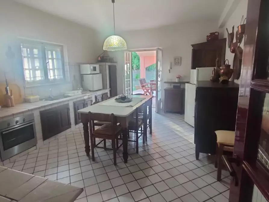 Immagine 11 di Casa indipendente in vendita  a Sarzana