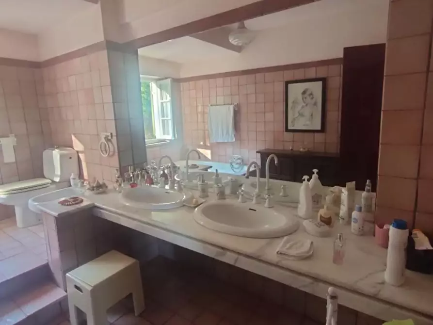 Immagine 15 di Casa indipendente in vendita  a Sarzana