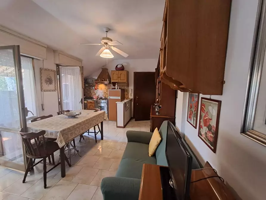 Immagine 3 di Mansarda in vendita  a Massa