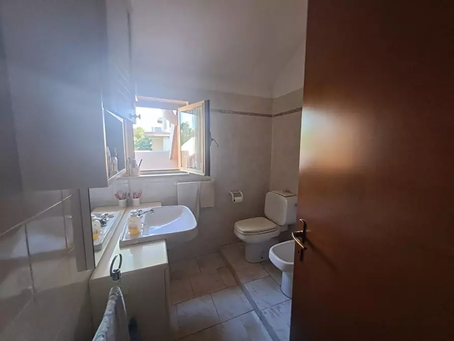 Immagine 9 di Mansarda in vendita  a Massa