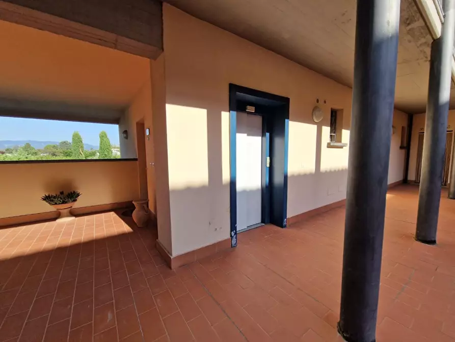 Immagine 11 di Appartamento in vendita  a Rosignano Marittimo