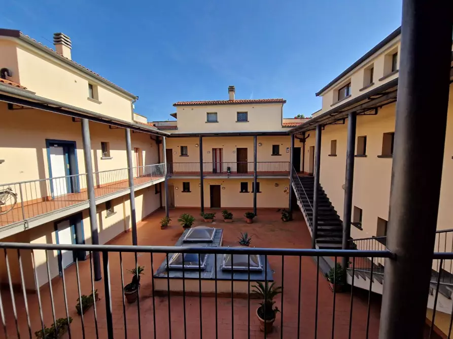 Immagine 10 di Appartamento in vendita  a Rosignano Marittimo