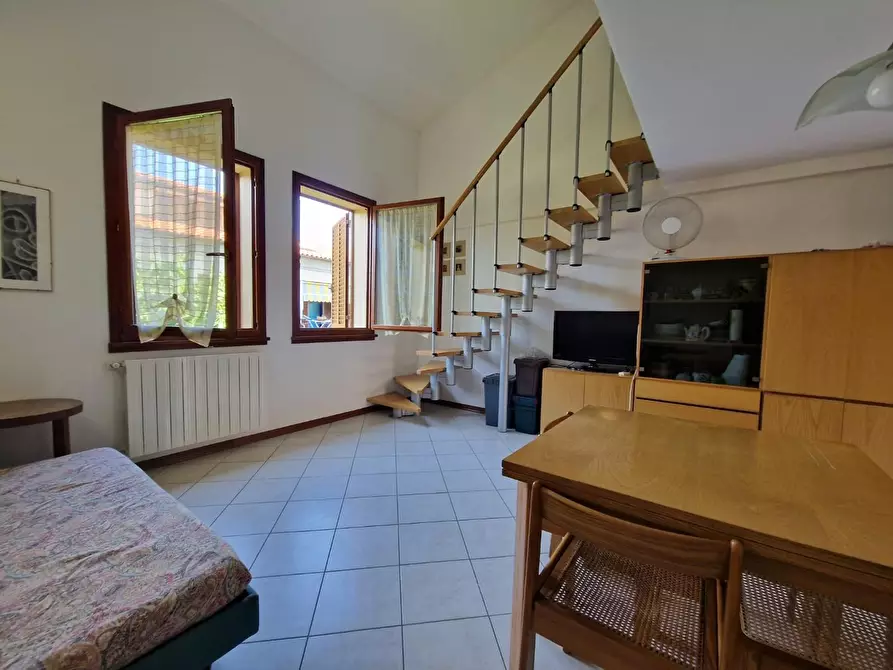 Immagine 3 di Appartamento in vendita  a Rosignano Marittimo