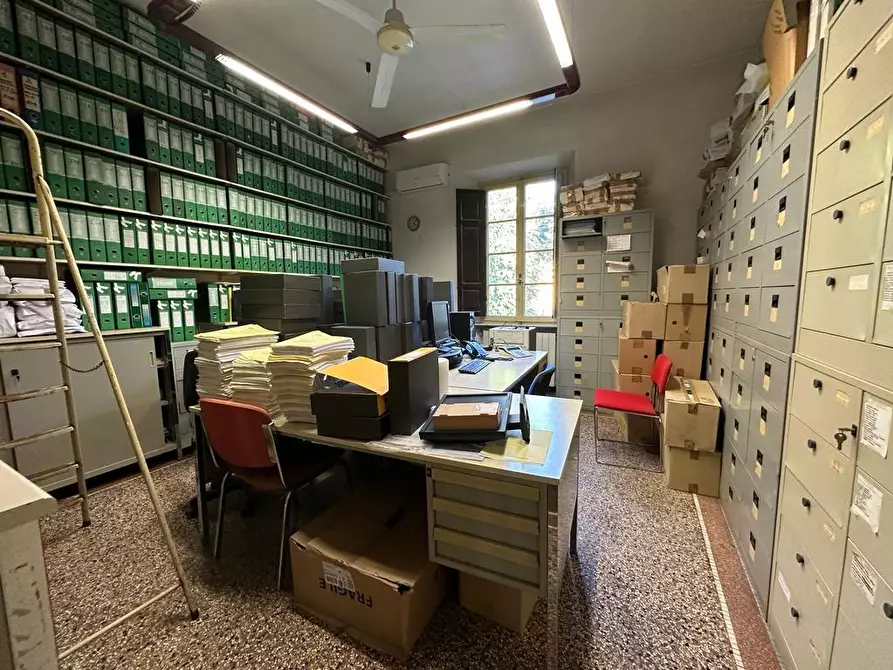 Immagine 19 di Villa in vendita  a Vicopisano