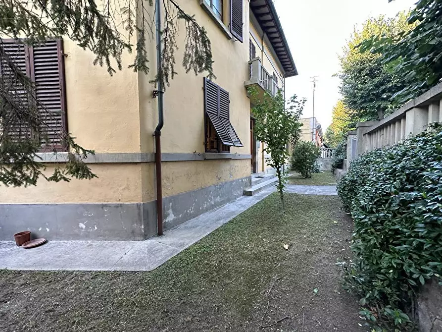 Immagine 6 di Villa in vendita  a Vicopisano