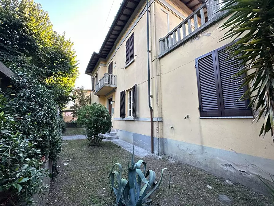 Immagine 3 di Villa in vendita  a Vicopisano