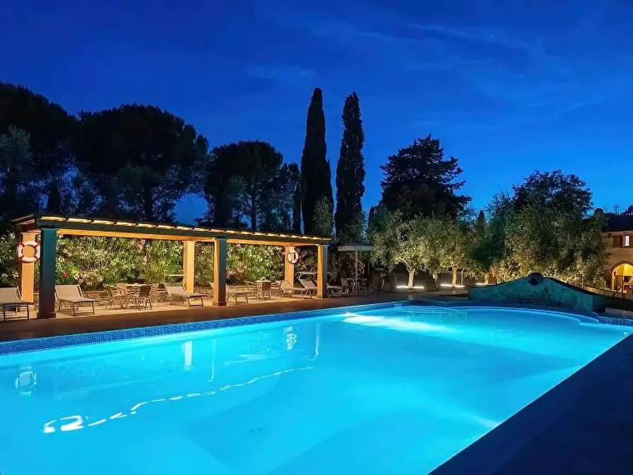 Immagine 3 di Villa in vendita  a Peccioli