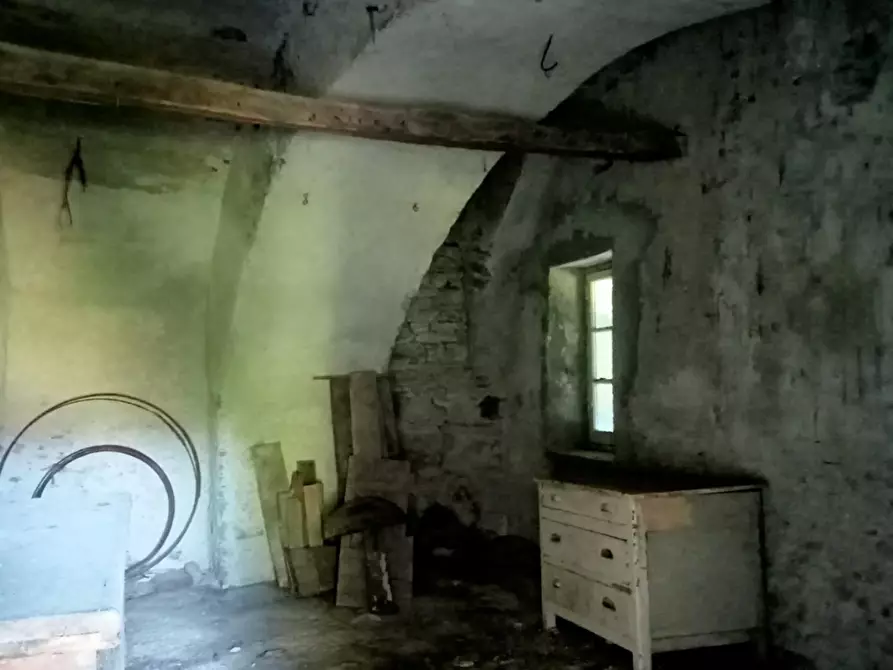 Immagine 13 di Porzione di casa in vendita  a Calice Al Cornoviglio