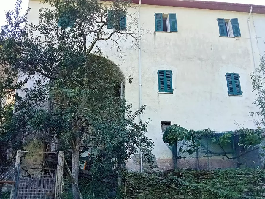 Immagine 2 di Porzione di casa in vendita  a Calice Al Cornoviglio