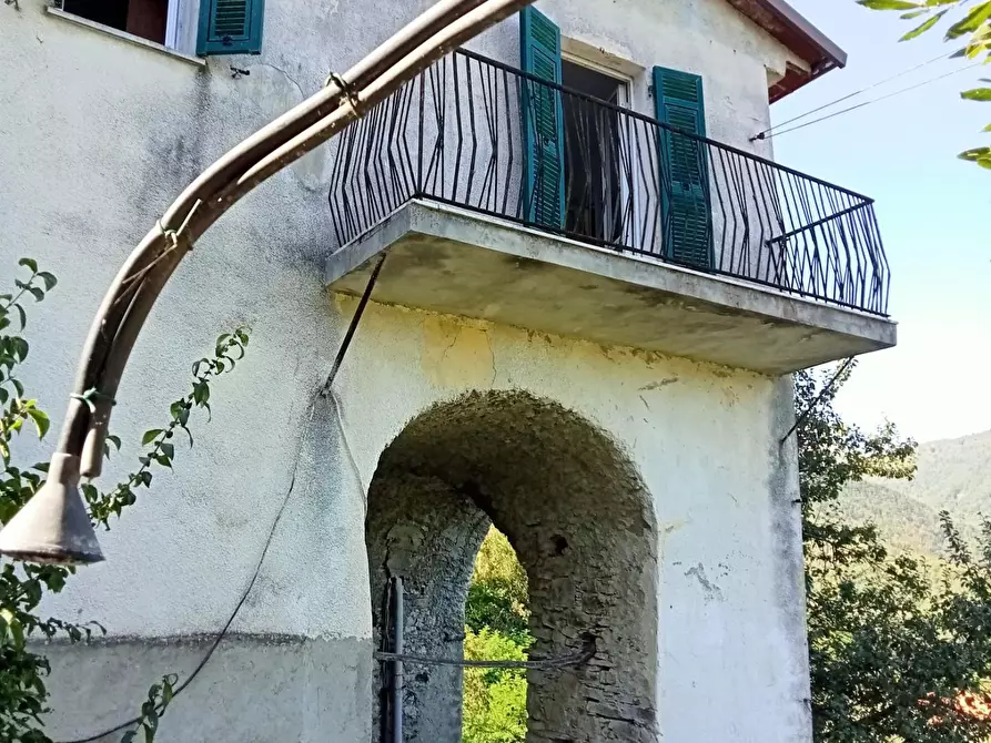 Immagine 3 di Porzione di casa in vendita  a Calice Al Cornoviglio