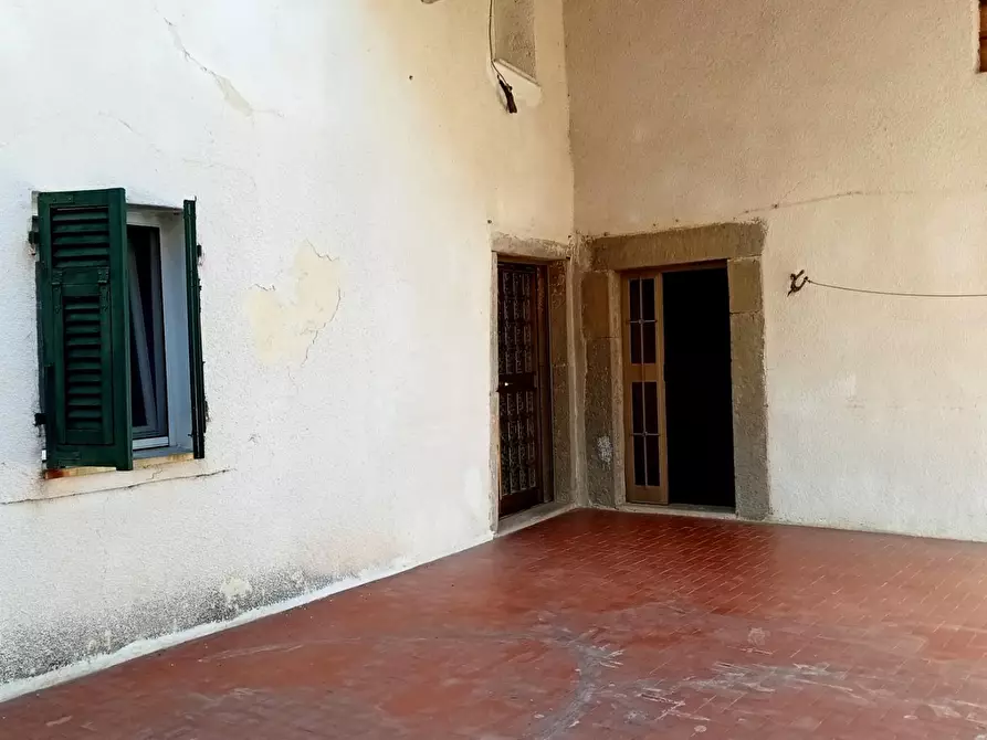 Immagine 14 di Porzione di casa in vendita  a Calice Al Cornoviglio