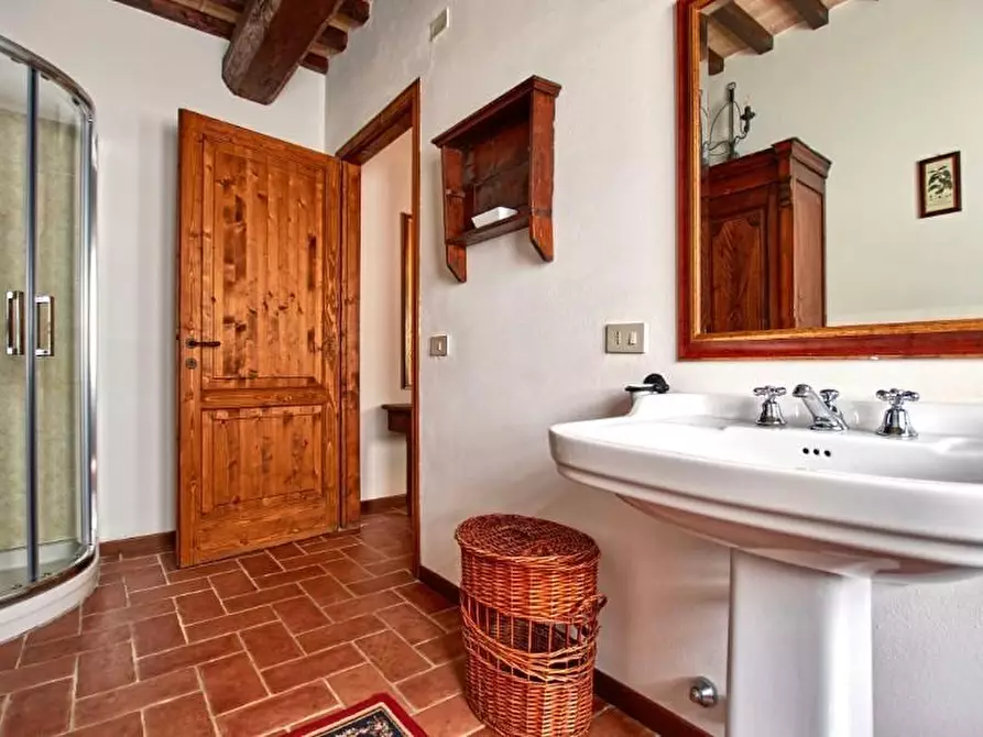 Immagine 32 di Villa in vendita  a Chianni