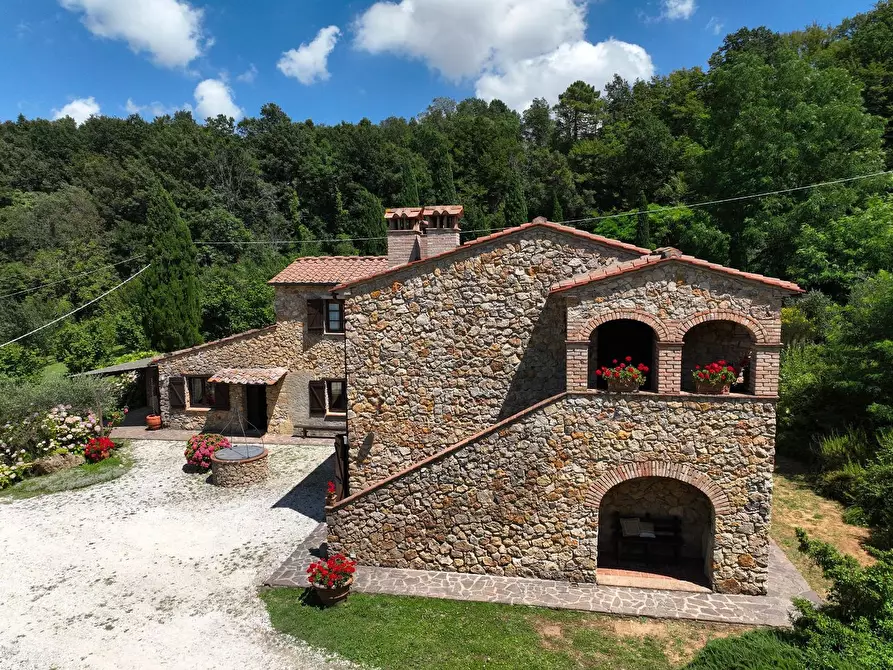 Immagine 5 di Villa in vendita  a Chianni