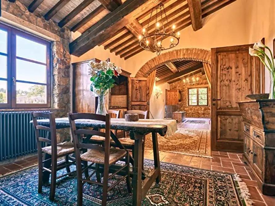 Immagine 17 di Villa in vendita  a Chianni