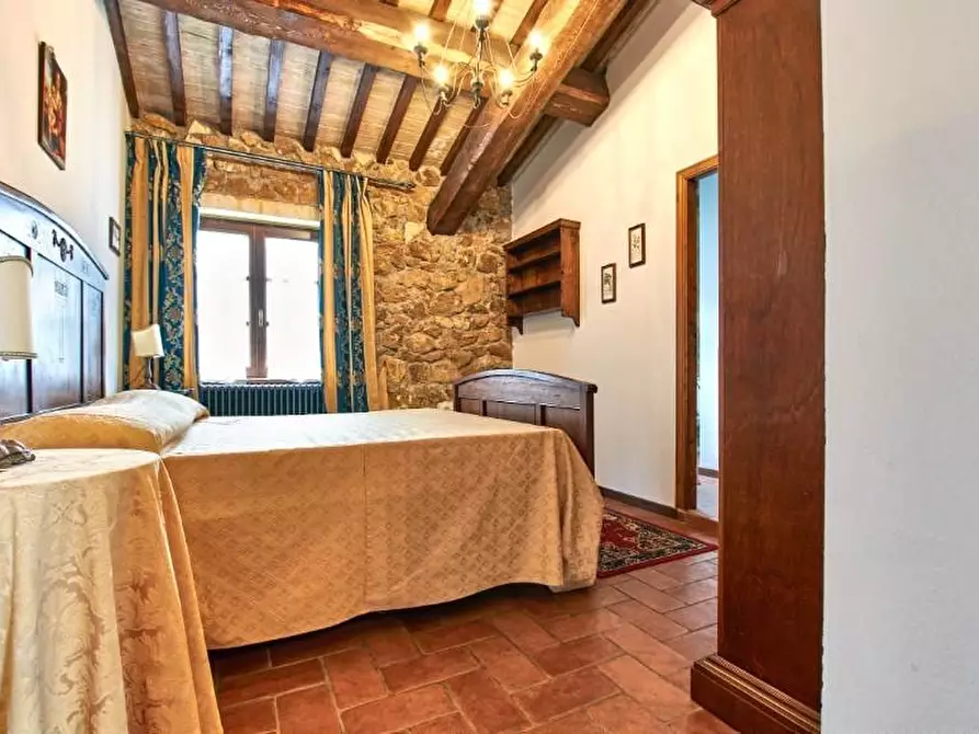 Immagine 26 di Villa in vendita  a Chianni