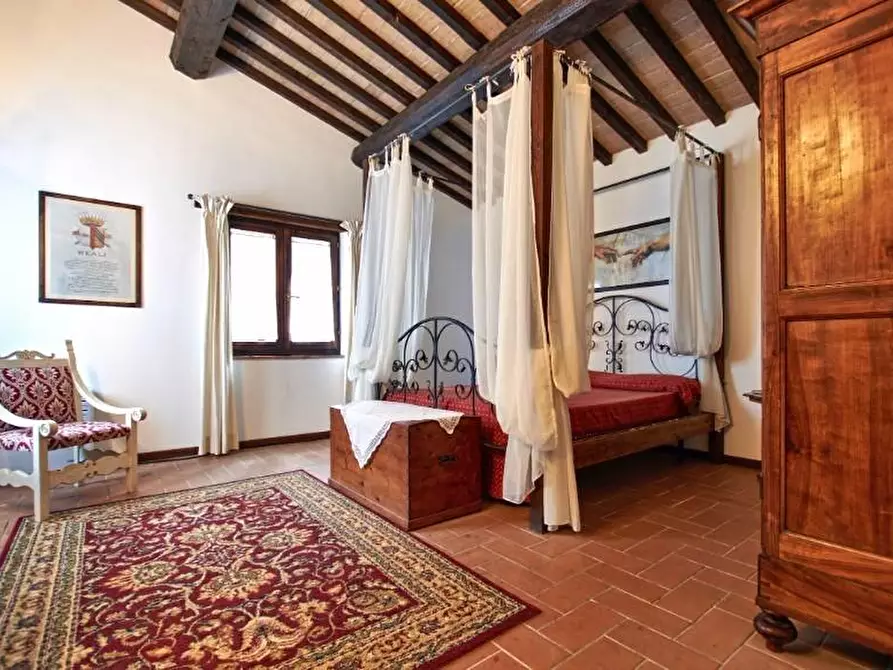 Immagine 25 di Villa in vendita  a Chianni