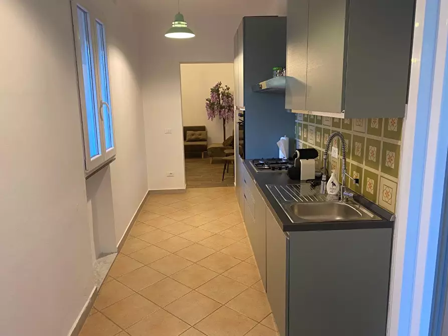 Immagine 5 di Villa in vendita  a Viareggio