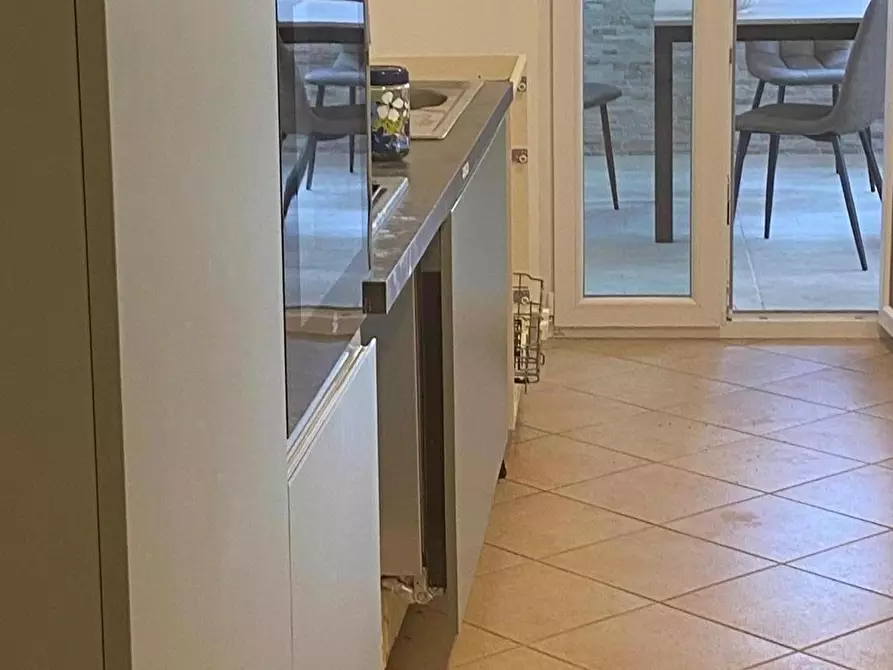 Immagine 4 di Villa in vendita  a Viareggio