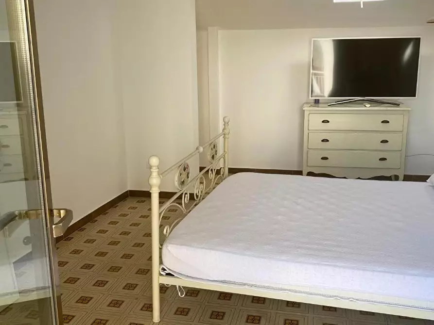 Immagine 10 di Villa in vendita  a Viareggio